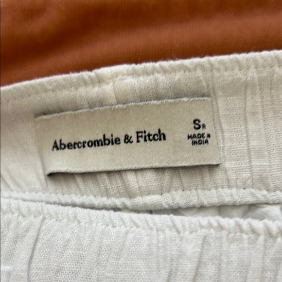 Abercrombie & Fitch High Waist White Shorts - Picture 2 of 5